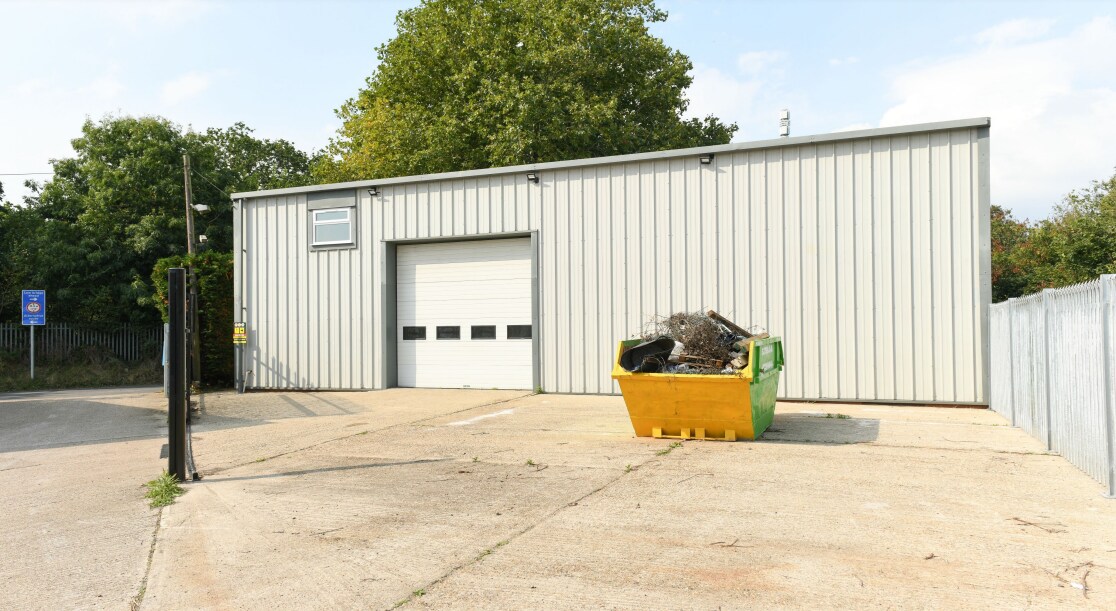 Oldfield Rd, Hampton for sale Primary Photo- Image 1 of 1