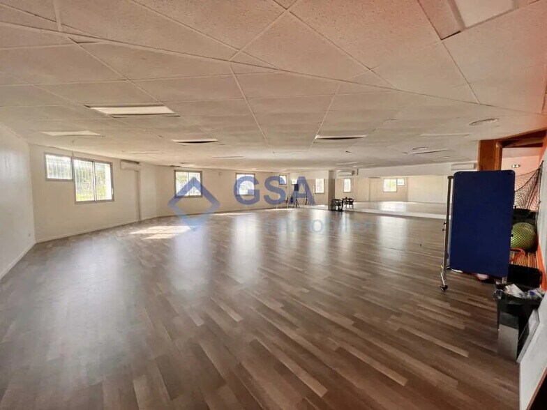 Flex in Bondoufle for sale - Building Photo - Image 3 of 8