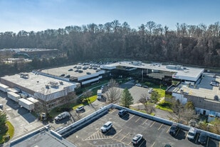 Seaview Commerce Center - Pub