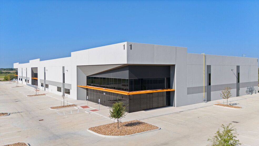 11708 McAngus Rd, Del Valle, TX for lease - Building Photo - Image 1 of 26