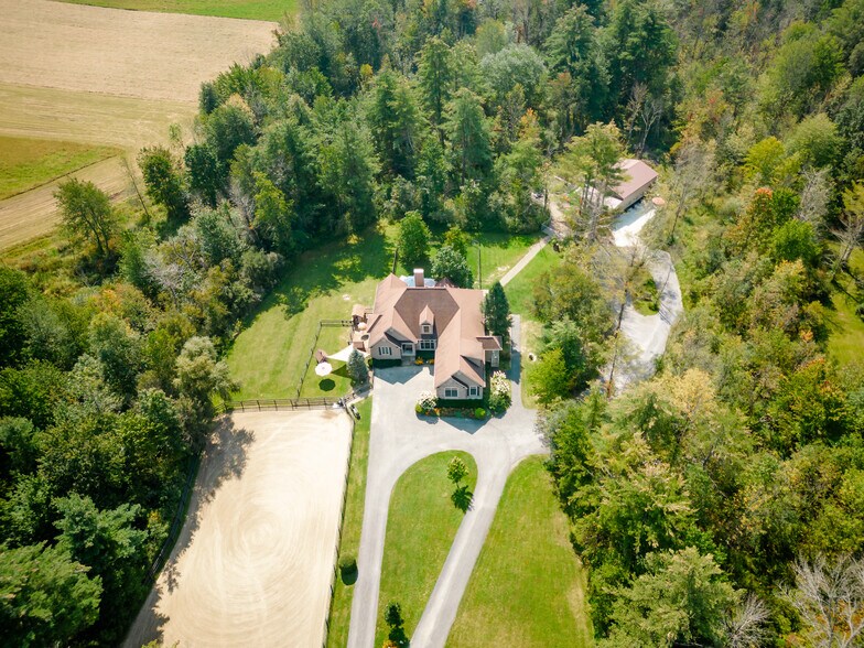 229 County Route 76, Stillwater, NY 12170