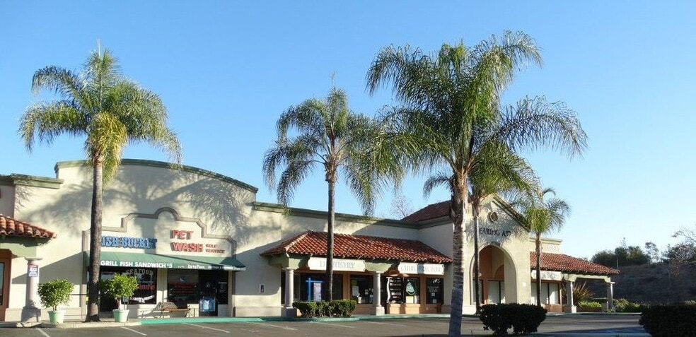 5910-6030 Santo Rd, San Diego, CA for lease - Building Photo - Image 2 of 5