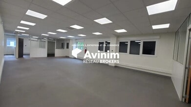 Office in Archamps for sale Interior Photo- Image 1 of 10