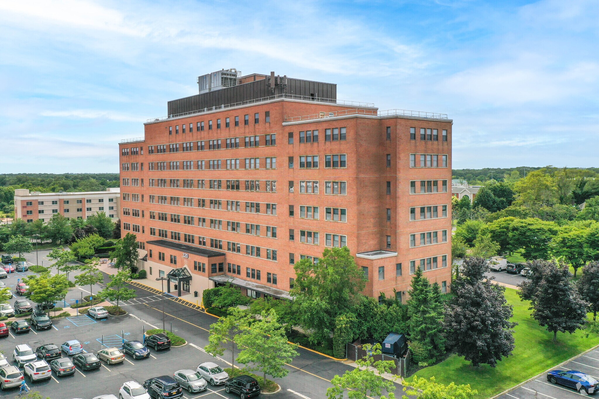 320 Carleton Ave, Central Islip, NY 11722 Courthouse Corporate Center