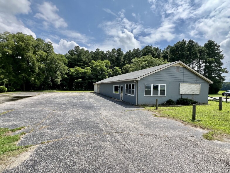 15242 General Puller Hwy, Deltaville, VA for sale - Building Photo - Image 2 of 20