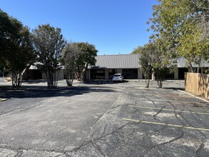 1716 Scripture St, Denton, TX for lease Building Photo- Image 2 of 24