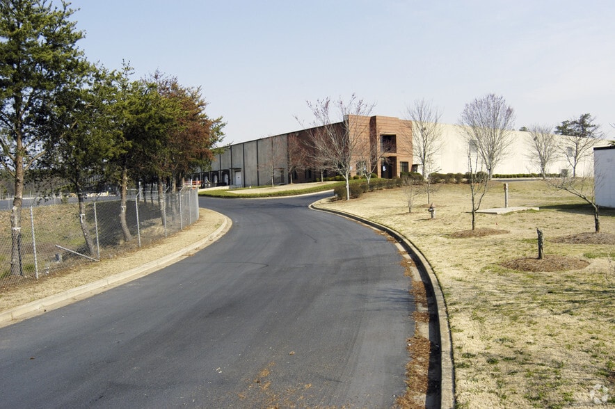 9250 S Main St, Jonesboro, GA for lease - Building Photo - Image 3 of 10