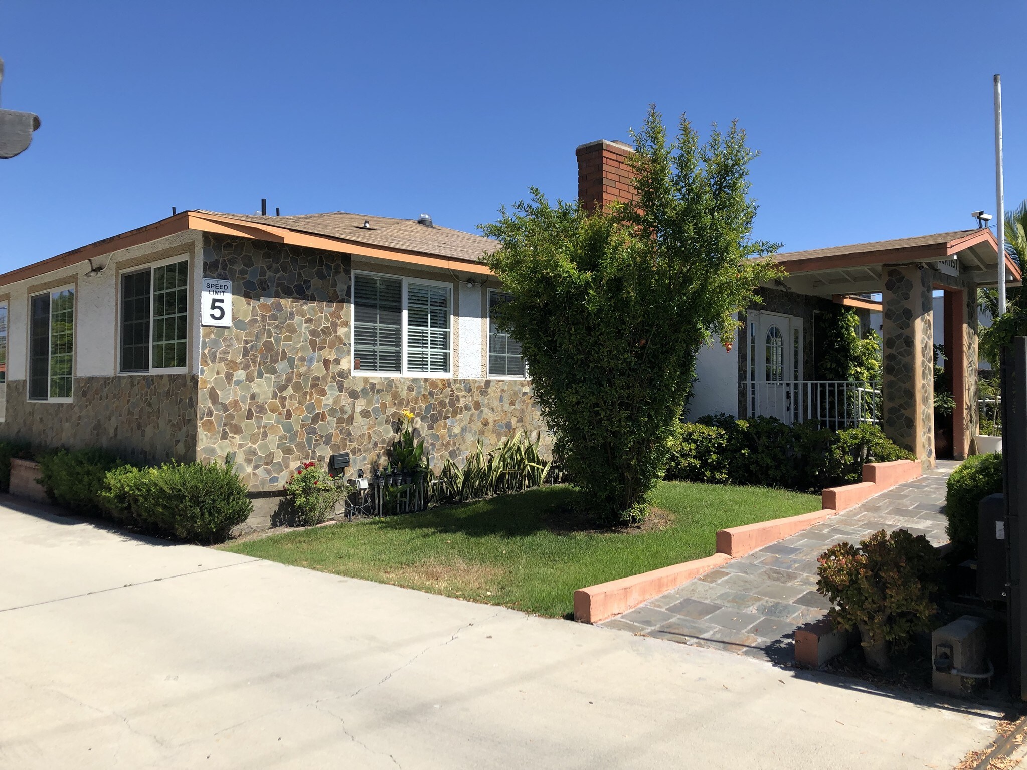 2050 S Euclid St, Anaheim, CA for sale Building Photo- Image 1 of 1