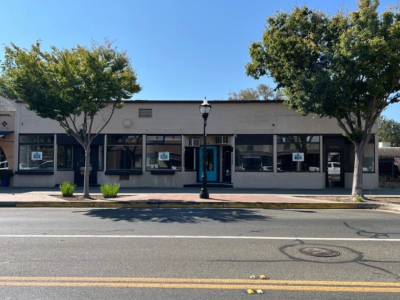 9078-9084 Elk Grove Blvd, Elk Grove, CA for sale - Building Photo - Image 1 of 10