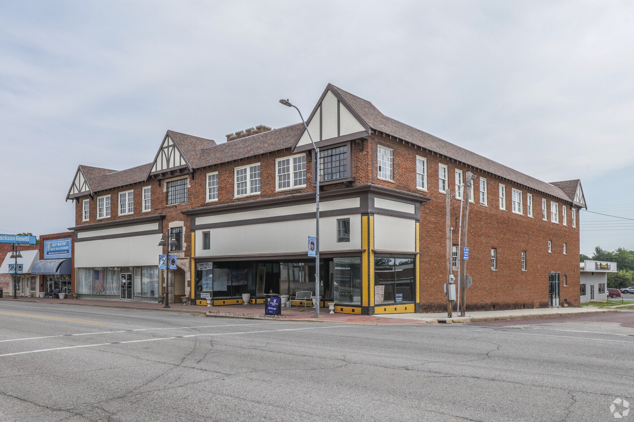 305 N Main St, Bristow, OK for sale Primary Photo- Image 1 of 6