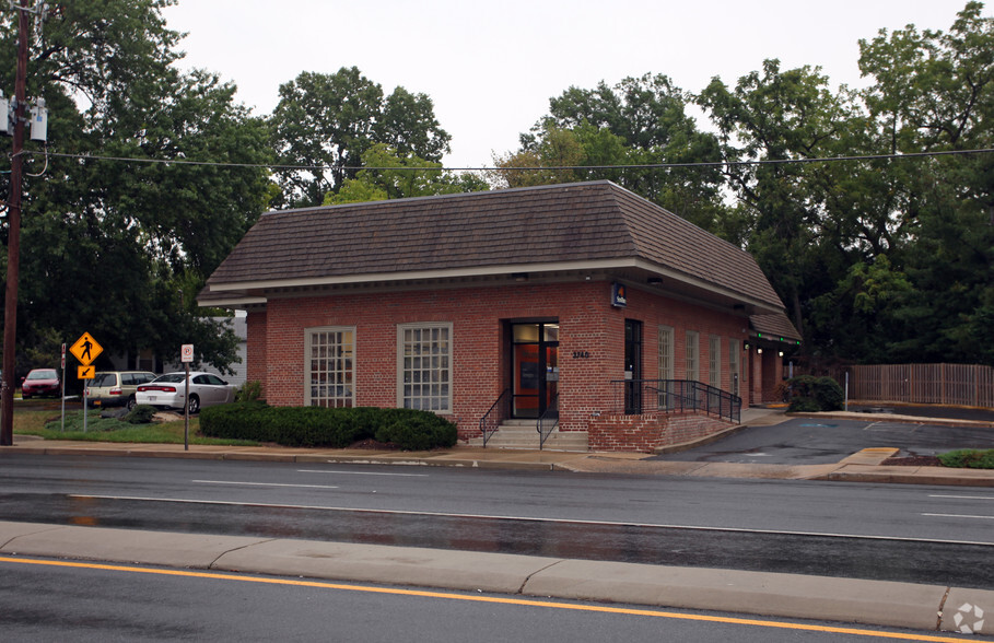 3740 University Blvd, Kensington, MD for lease - Building Photo - Image 1 of 3