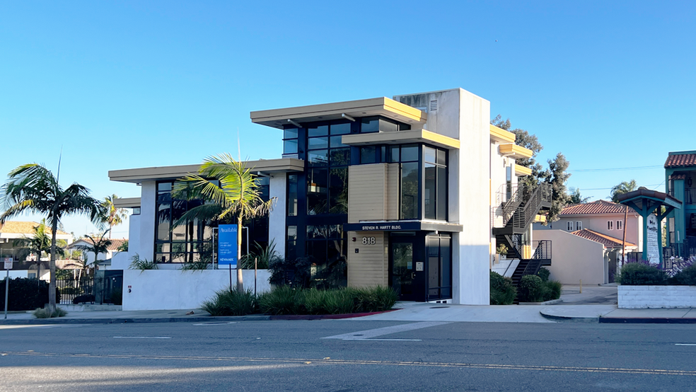 818 Manhattan Beach Blvd, Manhattan Beach, CA for lease - Building Photo - Image 2 of 16