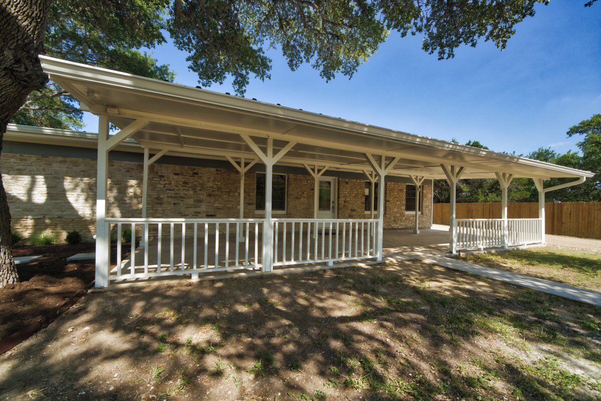 700 Old Fitzhugh Rd, Dripping Springs, TX for sale Primary Photo- Image 1 of 1