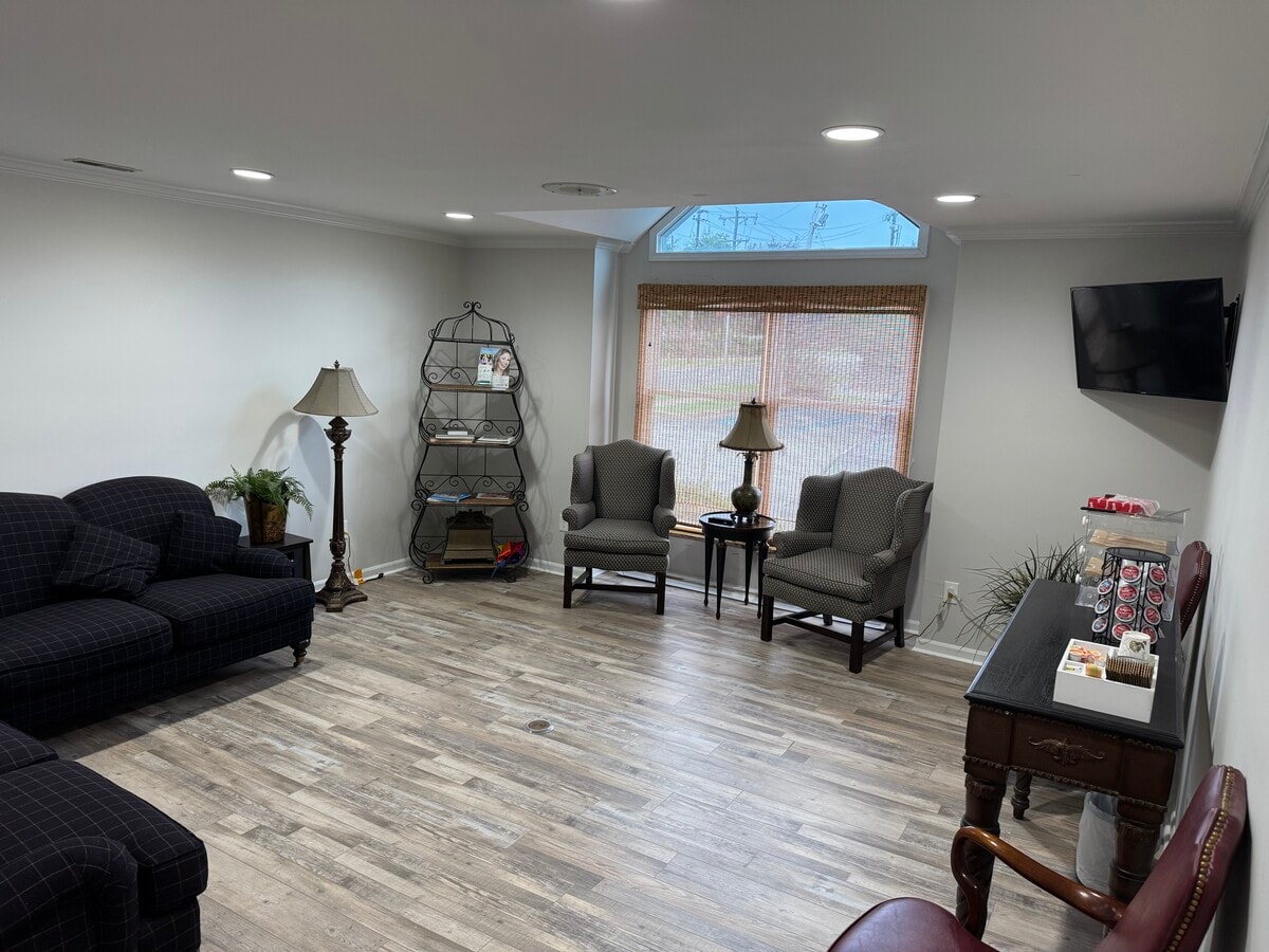 16 Mills Ave, Greenville, SC 29605 - Unit 5 -  - Interior Photo - Image 1 of 7