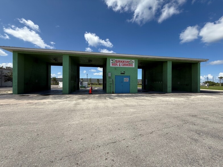 3214 Tropicana Pky, Cape Coral, FL for sale - Primary Photo - Image 1 of 1