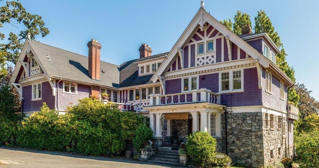 1595 Rockland Ave, Victoria, BC V8S 1W6