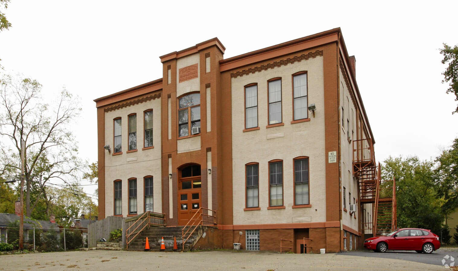 1493 Old Butler Plank Rd, Glenshaw, PA 15116