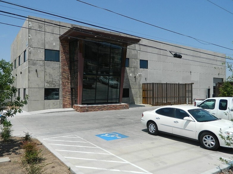 4501 Osborne Dr, El Paso, TX for lease - Building Photo - Image 3 of 3