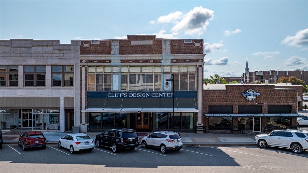 318 Dewey Ave. Oklahoma, Bartlesville, OK for sale - Primary Photo - Image 1 of 52