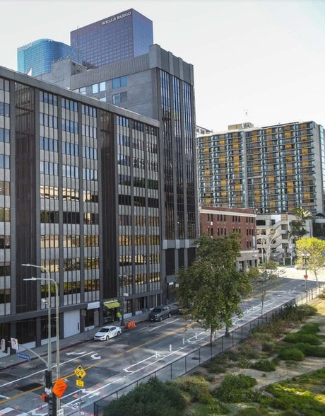 316 W 2nd St, Los Angeles, CA for lease - Building Photo - Image 3 of 27