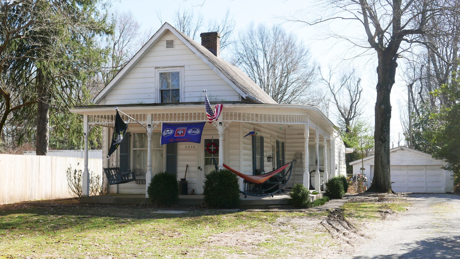 2202 Lakeland Rd, Louisville, KY 40223