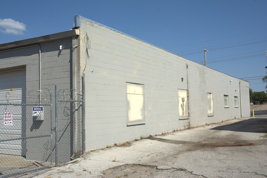 804 S Sheridan Rd, Tulsa, OK for sale - Building Photo - Image 3 of 8
