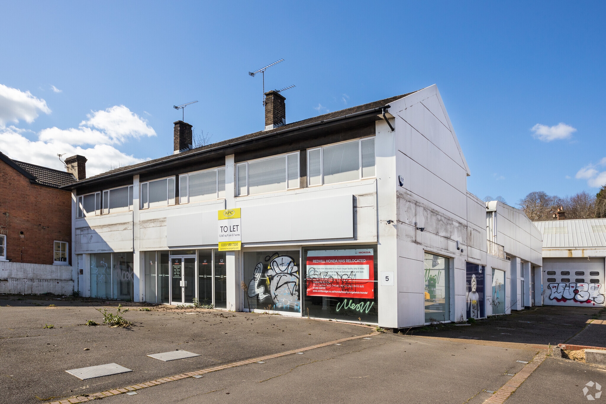 105 Brighton Rd, Redhill for sale Building Photo- Image 1 of 1