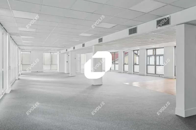 Office in Montreuil for lease - Interior Photo - Image 3 of 14