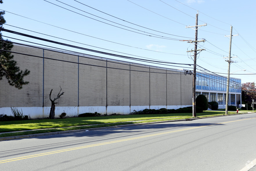 625 Rahway Ave, Union, NJ for lease - Building Photo - Image 2 of 8