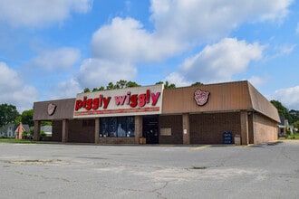 202 Doctor Donnie H Jones Jr Blvd W, Princeton, NC for lease Building Photo- Image 2 of 11