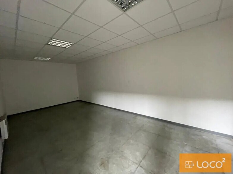 2 Rue Voltaire, Montauban for lease - Interior Photo - Image 2 of 18