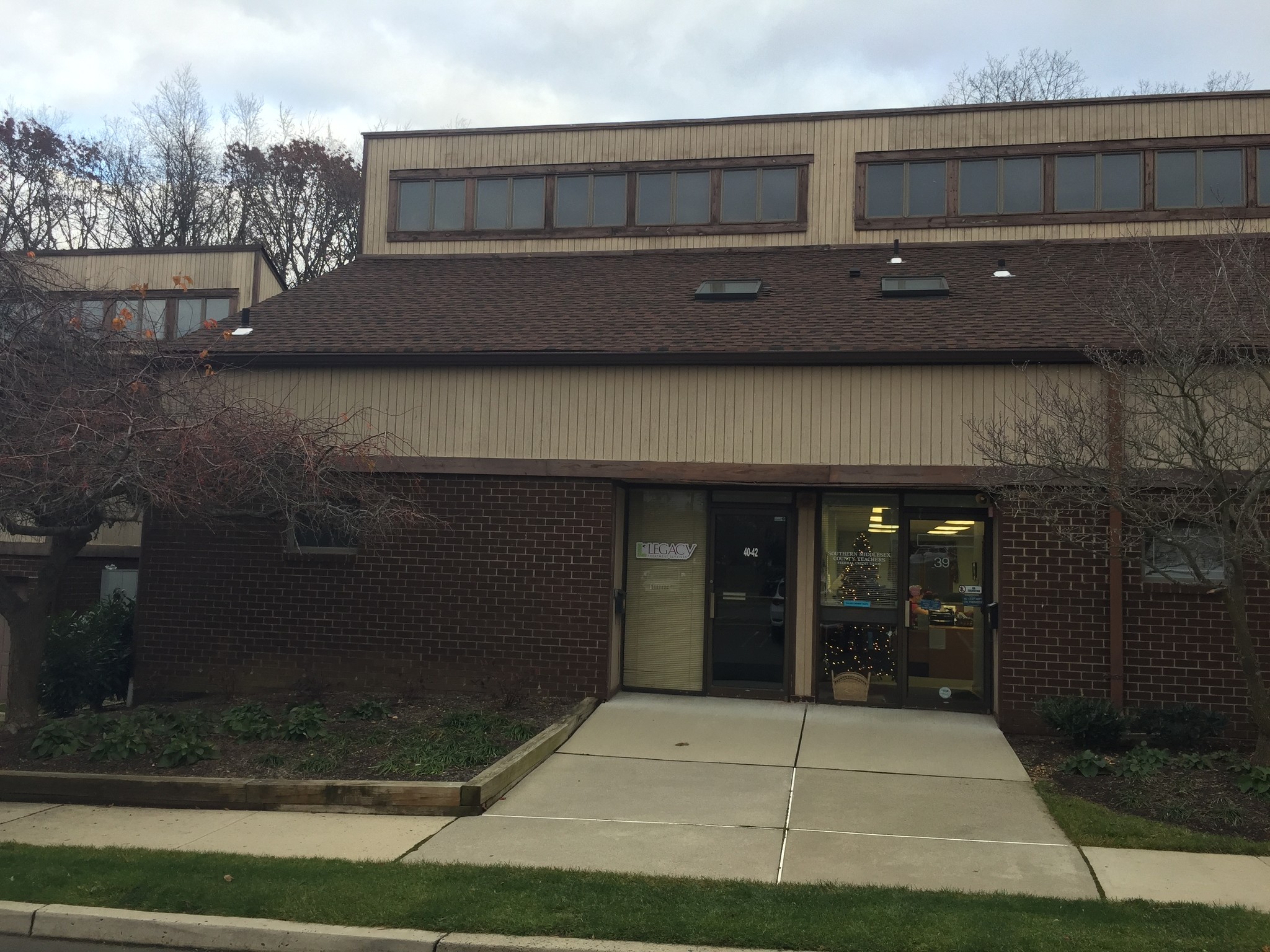 40-42 Brunswick Woods Dr, East Brunswick, NJ for sale Building Photo- Image 1 of 1