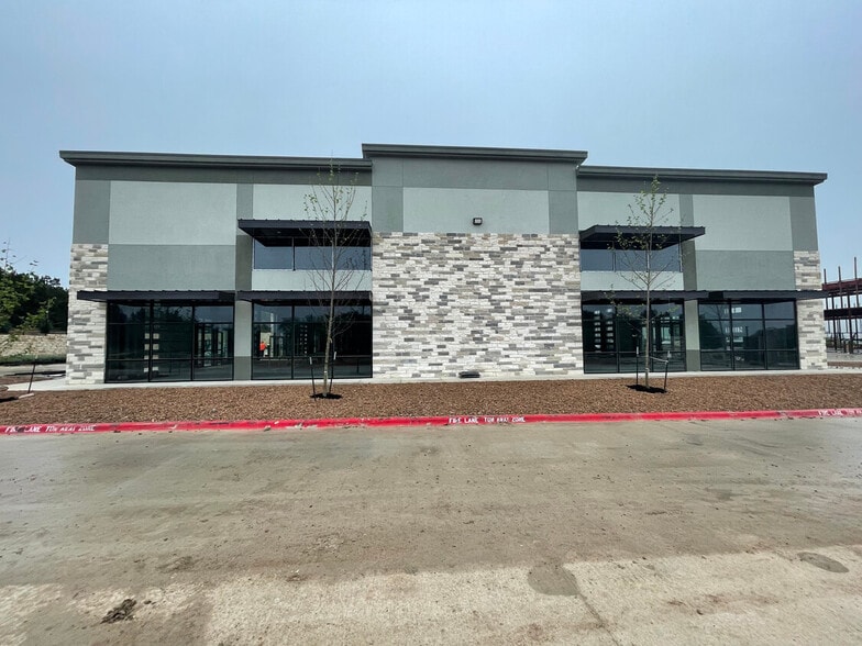 15893 Ronald Reagan Blvd, Leander, TX for lease - Building Photo - Image 2 of 11