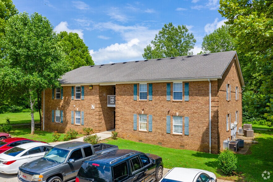 301 Ligon Dr, Shelbyville, TN 37160