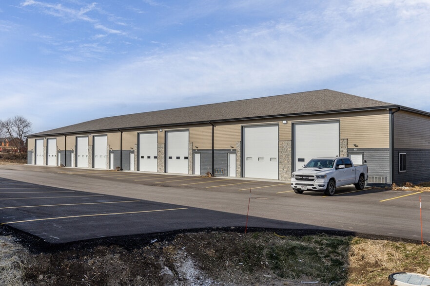 7645 Grinde Rd, Deforest, WI for sale - Building Photo - Image 3 of 5