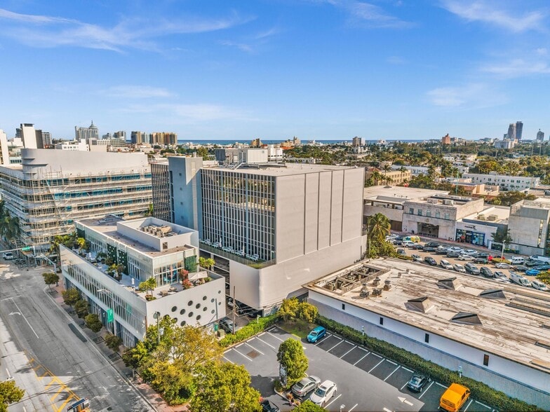 1680 Michigan Ave, Miami Beach, FL for sale - Building Photo - Image 3 of 12