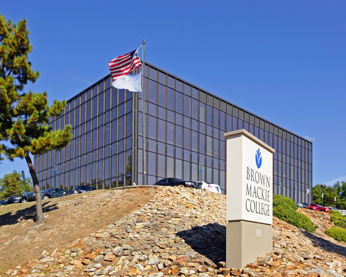 105 Vulcan Rd, Birmingham, AL 35209