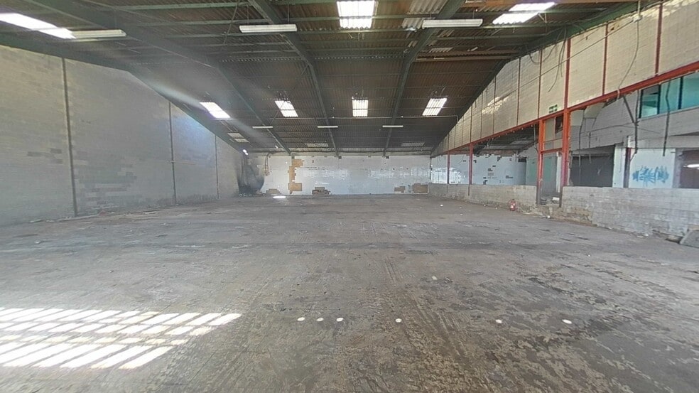 Industrial in Gijón, Asturias for sale - Interior Photo - Image 2 of 21