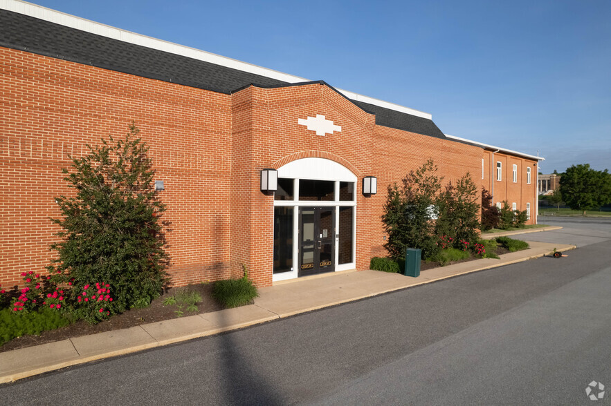 600 S Broad St, Kennett Square, PA for lease - Building Photo - Image 3 of 7