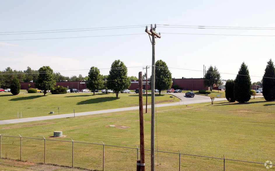 19810 Asheville Hwy, Landrum, SC for lease - Building Photo - Image 2 of 5