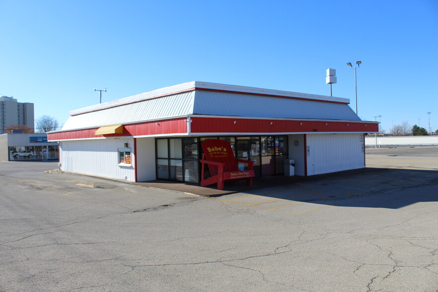 2600 W Jefferson St, Joliet, IL for sale - Building Photo - Image 2 of 36