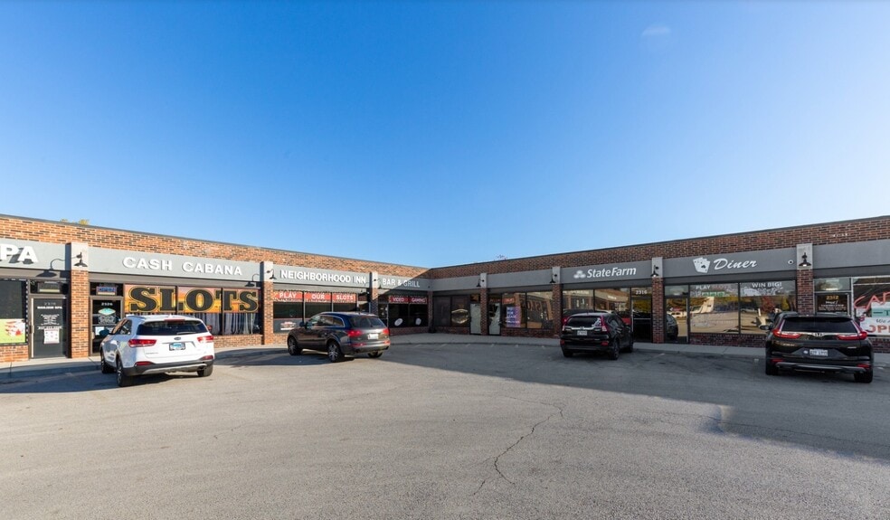 2306-2332 Hassell Rd, Hoffman Estates, IL for sale - Building Photo - Image 2 of 18