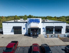 Michael Waltrip Taproom - Pub