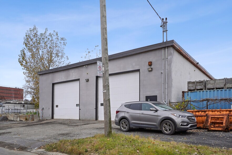 290 Rue Quinlan, Montréal, QC for sale - Building Photo - Image 2 of 13