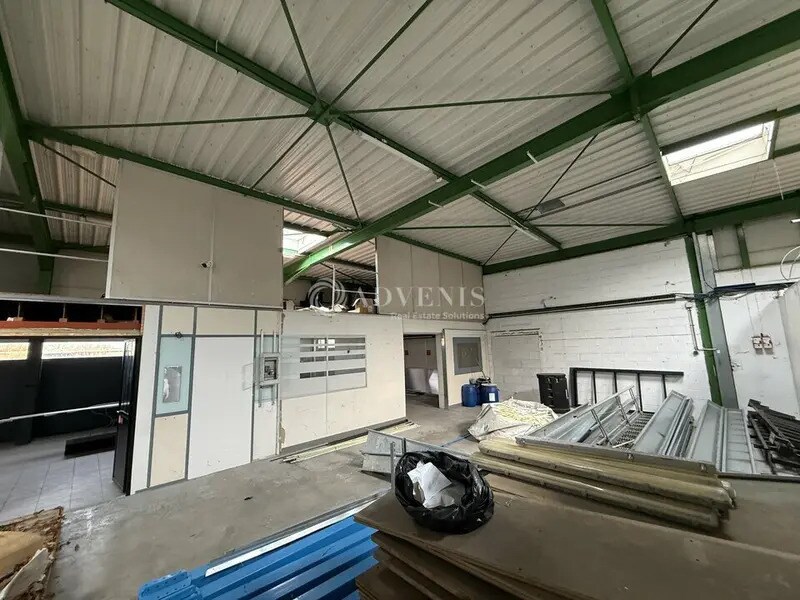Location Local d'activités 373 m² - Photo 1