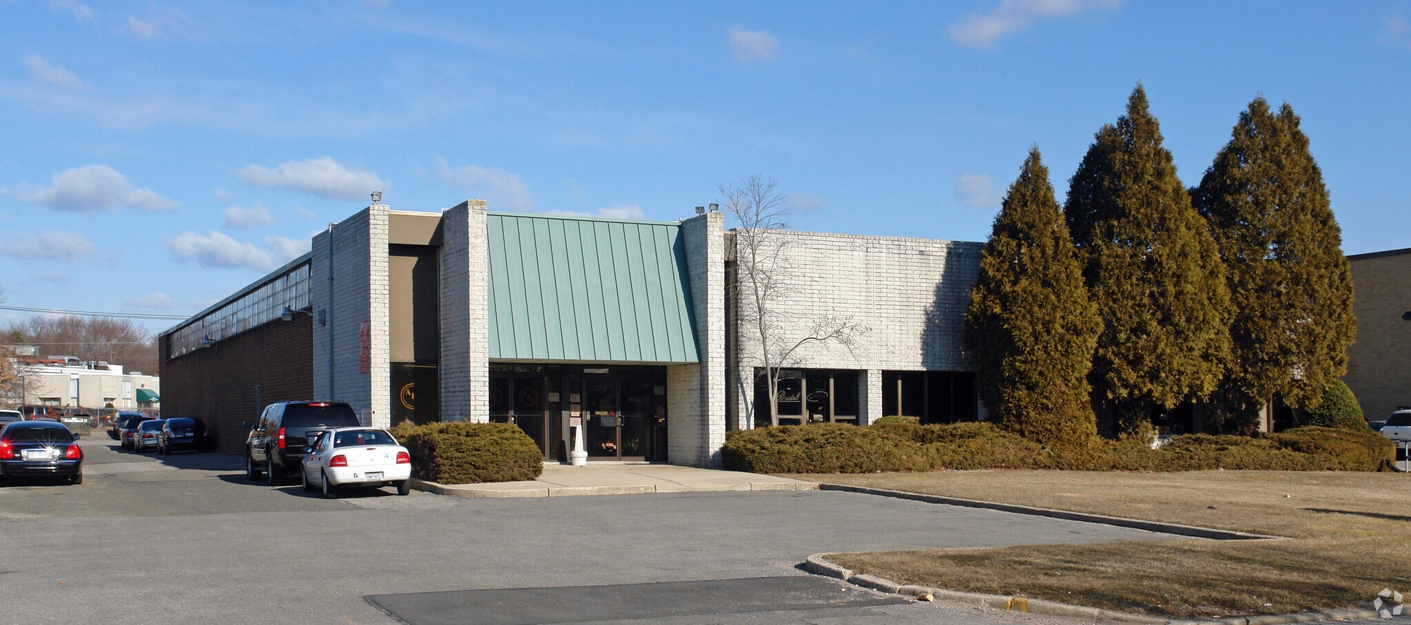 50 Austin Blvd, Commack, NY for sale Primary Photo- Image 1 of 1