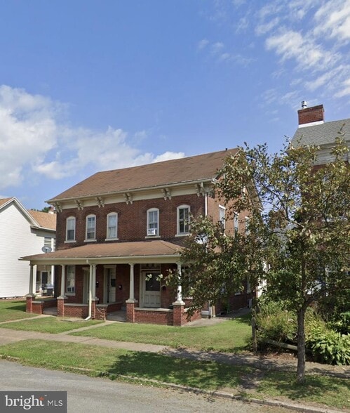 107 Lower Market St, Milton, PA for sale - Building Photo - Image 2 of 9