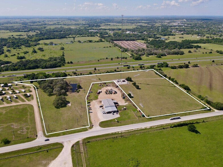 2035 FM 609, Flatonia, TX for sale - Primary Photo - Image 1 of 1