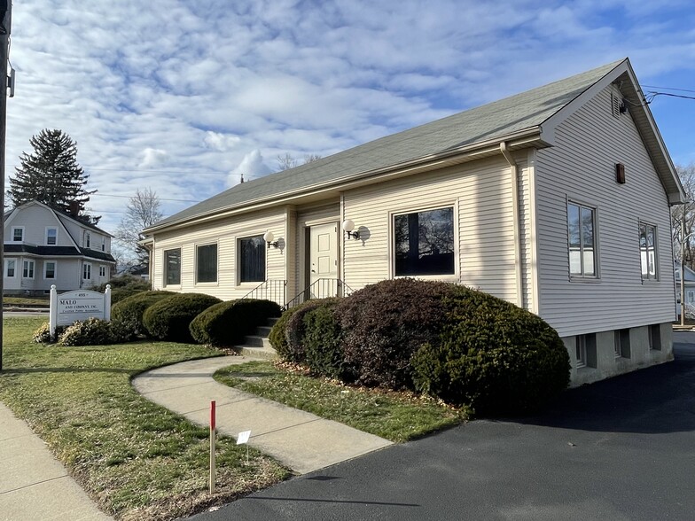 495 Post Rd, Warwick, RI for sale - Primary Photo - Image 1 of 1