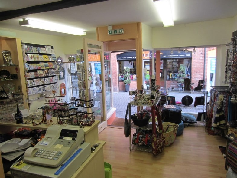 17-19 Eld Ln, Colchester for sale - Building Photo - Image 2 of 5